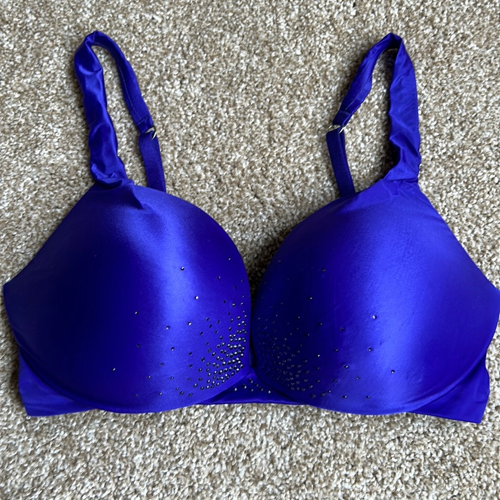 34DD Victoria’s Secret Bra